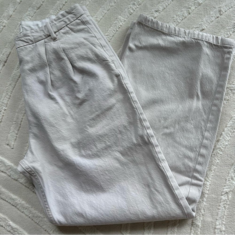 Abercrombie & Fitch Light Gray Women’s Trousers
